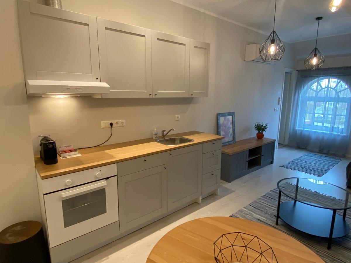Captain'S House - Kaptenimaja - Apartments Кярдла Екстер'єр фото