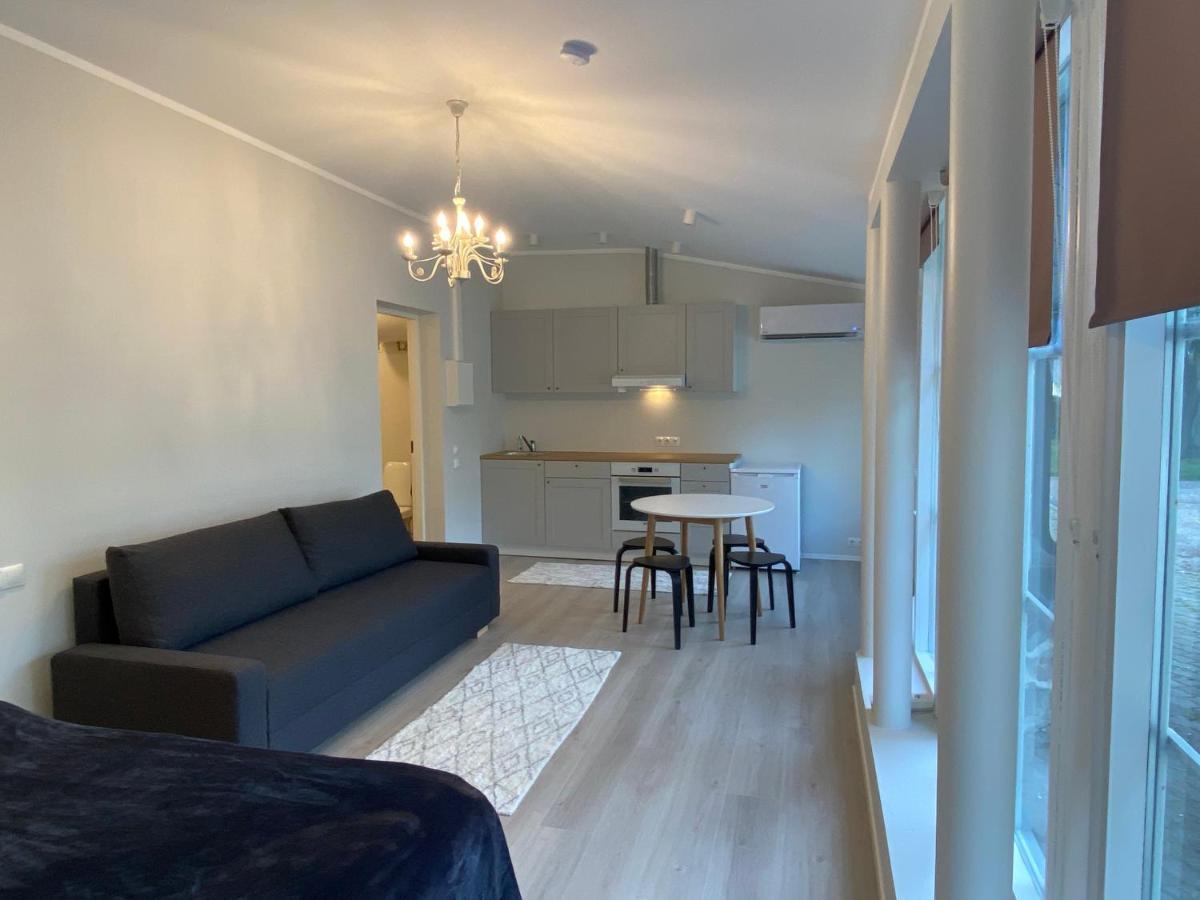 Captain'S House - Kaptenimaja - Apartments Кярдла Екстер'єр фото